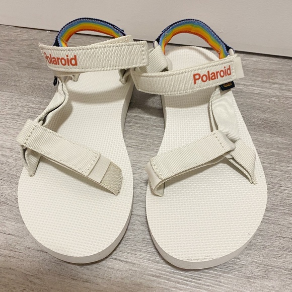 Teva Universal Size 9 Women’s White Sandals - Picture 1 of 8